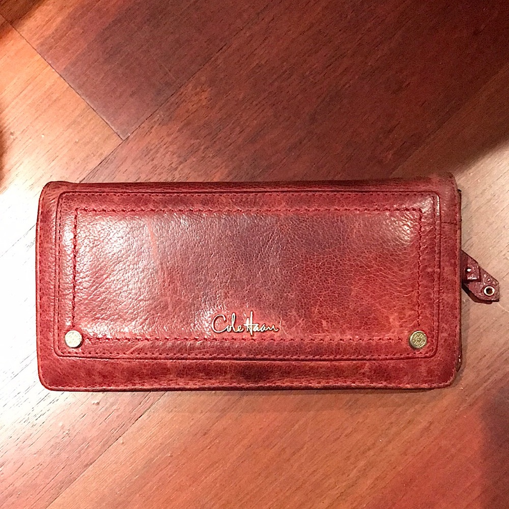 Continental Wallet